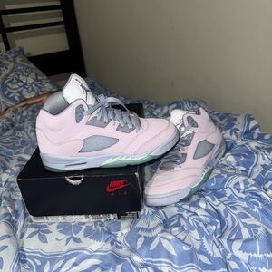 AIR  JORDAN 5 RETRO SE (GS) DV0563 600 Pink and Gray Sneakers size 6.5Y